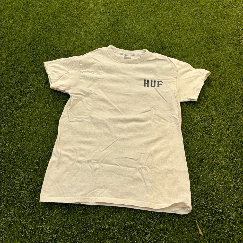 Huf capital H Tee
